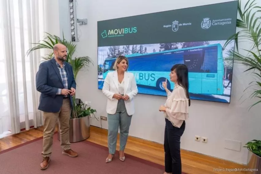 Movibus aumentará las conexiones de autobús entre Cartagena y Murcia y creará un servicio directo con las universidades