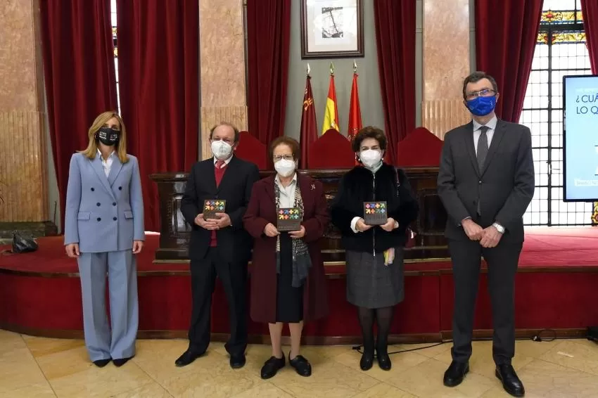 'Murcia en Igualdad' distingue a pioneras de la ciencia, la justicia y el sector del taxi