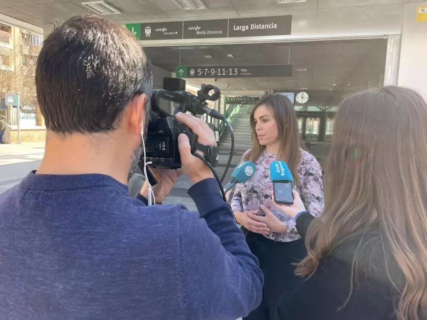 PP de Murcia pide triplicar los servicios diarios de AVE en Murcia y bajar los precios para que aumenten los viajeros