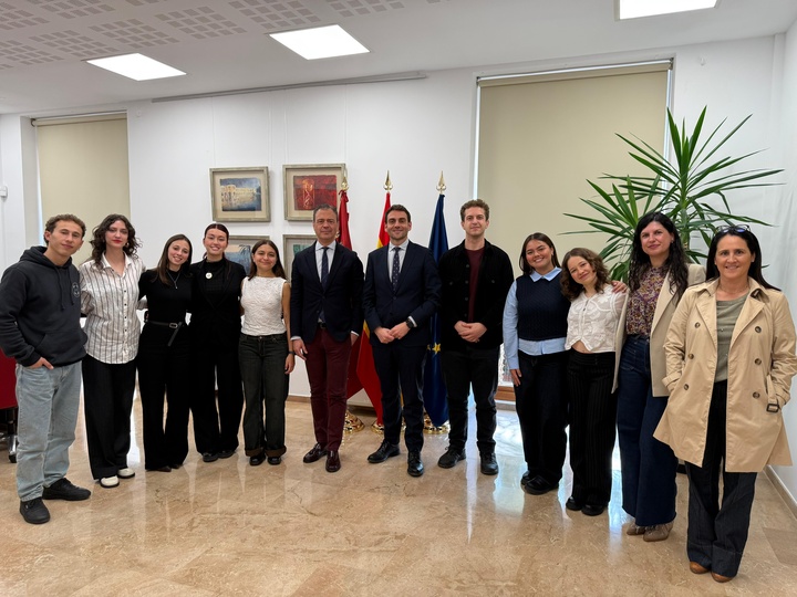 Ocho jóvenes argentinos descienden de murcianos y estudian en la Región con becas Golondrina