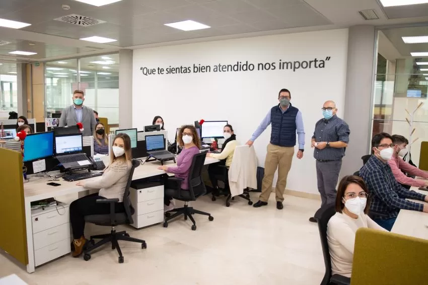 Orange premia a la compañía murciana One Telecom como mejor equipo de fidelización y desarrollo de España