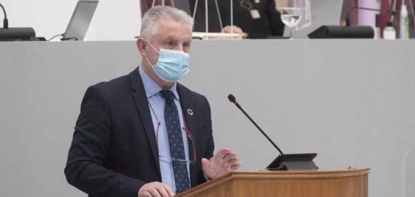 Peñalver (PSRM): "La falta de previsión del Gobierno de López Miras vuelve a dejar a la Región sin médicos sustitutos"