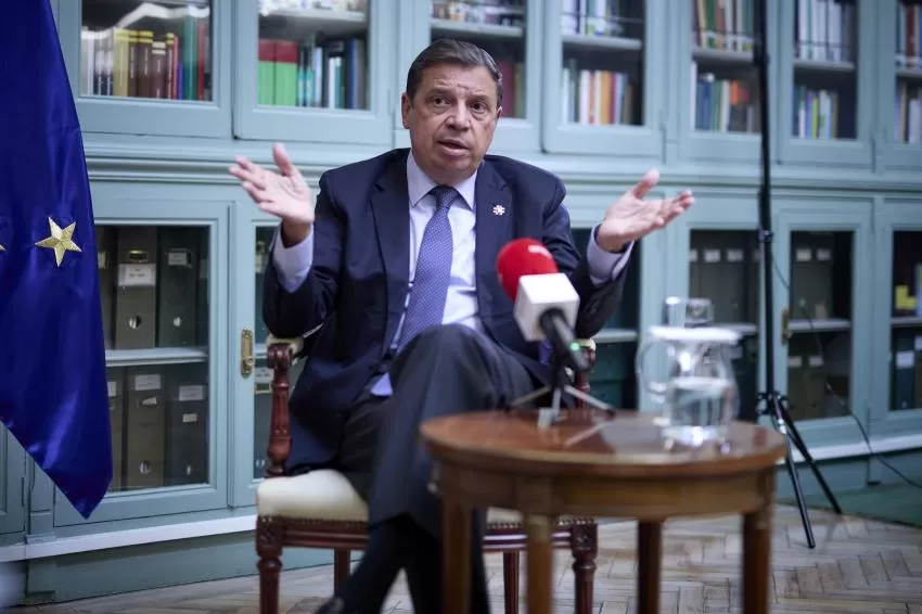 Planas confía en el consenso con las CC.AA. para concluir el plan nacional de la futura PAC en octubre