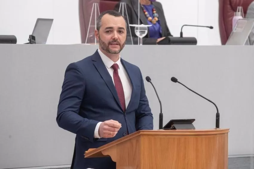 PP: "La reducción del 30% del precio del transporte es otro 'yo invito, tú pagas' del Gobierno de Sánchez"