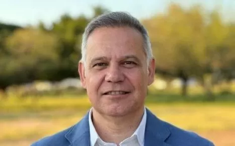 PSOE CT acusa a Arroyo de "seguir con sus fiestas" mientras las playas "siguen sin estar preparadas para el verano"