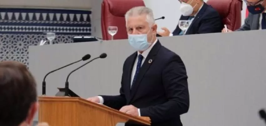 PSOE: "El descontrol del Gobierno regional en la vacunación vuelve a provocar el caos"