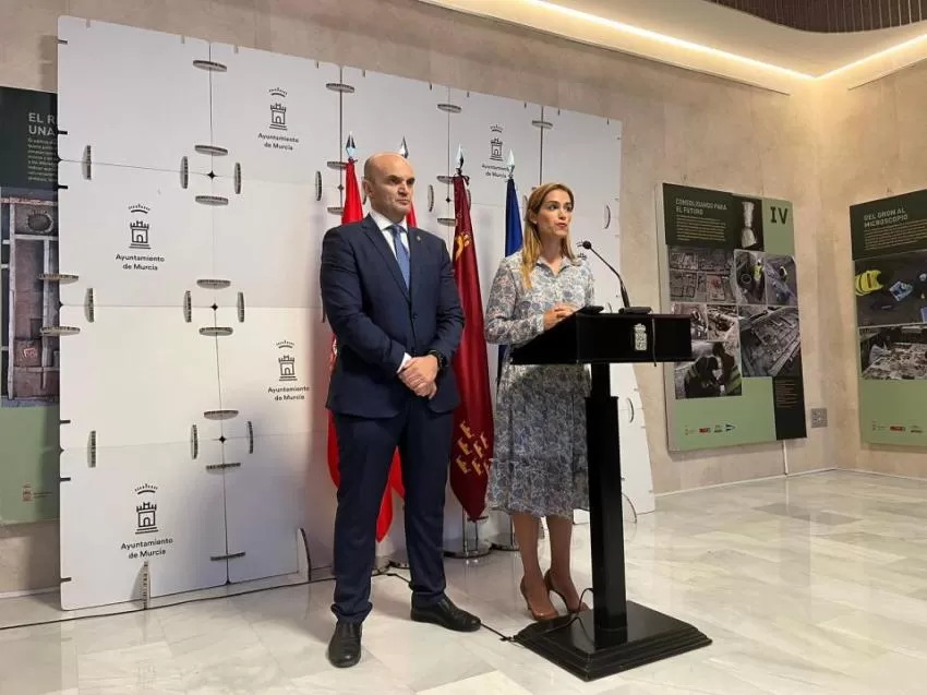 PSOE Murcia insta al Gobierno regional a sufragar los 8 millones del transporte público a pedanías