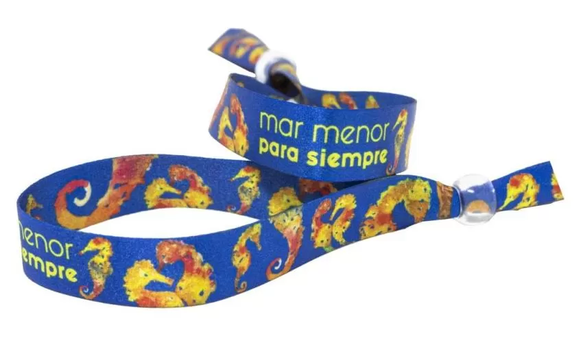 'Mar Menor para siempre', la pulsera solidaria para ayudar a la recuperación de la laguna