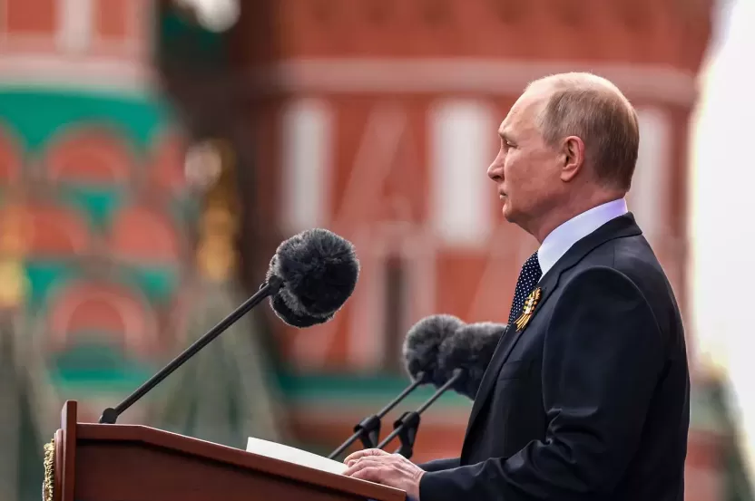 Putin acusa a Occidente de prolongar "el mayor tiempo posible" la guerra en Ucrania con sus envíos de armas
