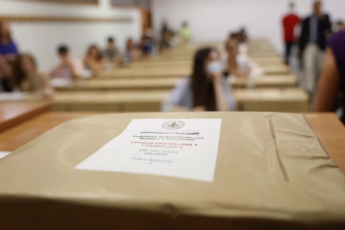 Respaldo mayoritario de las Comunidades Autónomas a la decisión del Gobierno de aplazar la nueva EBAU