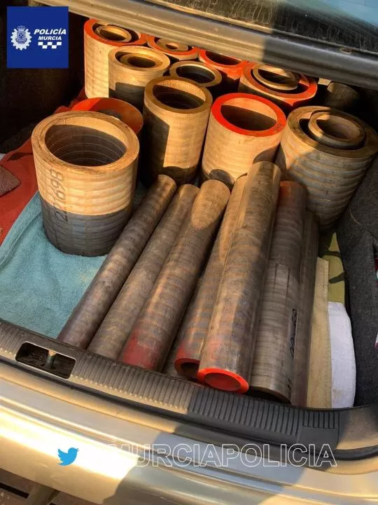 Detenido en Puente Tocinos con una gran cantidad de piezas y cables de cobre en el maletero de su coche