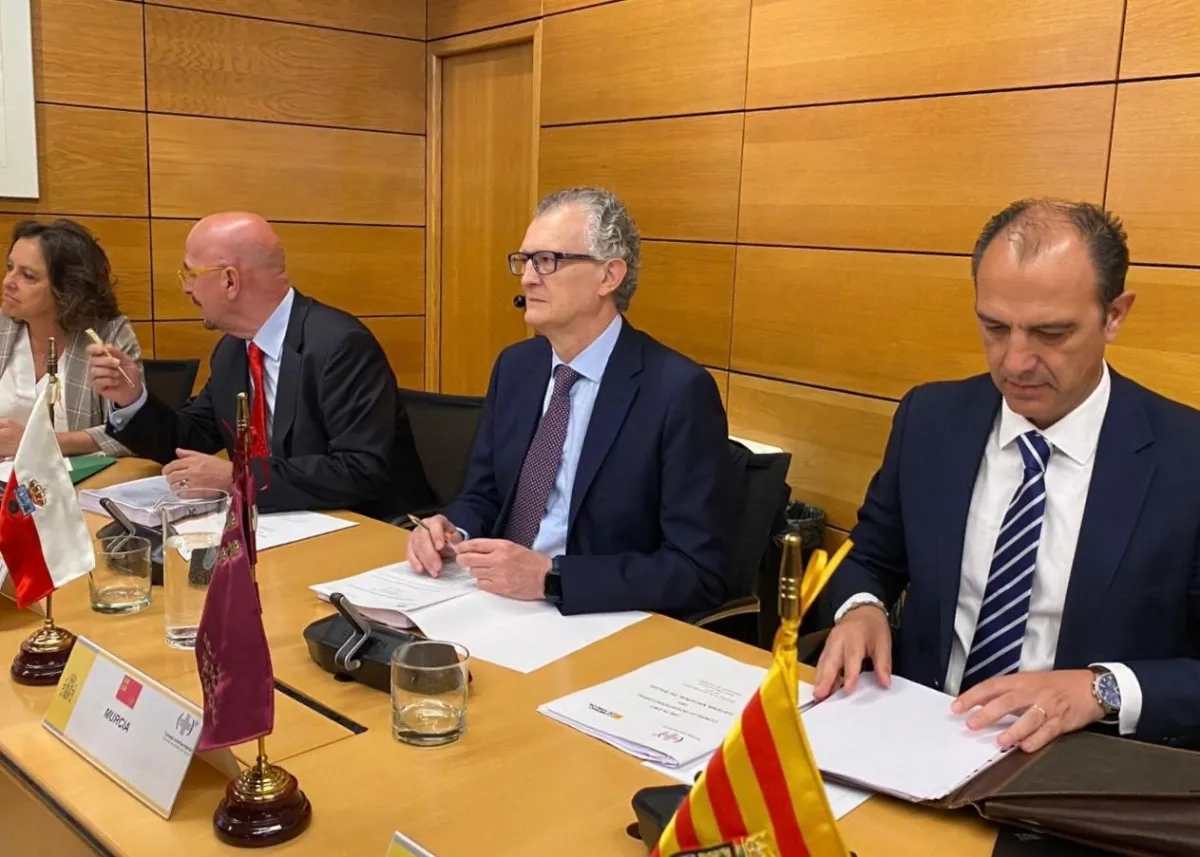 Salud lamenta que el Ministerio de Sanidad no afronte el déficit de médicos en España