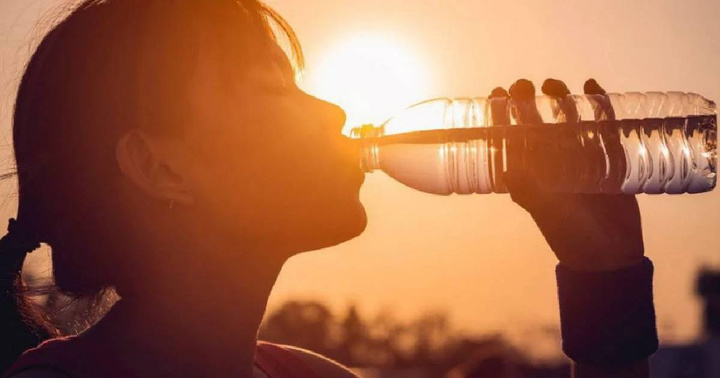 Salud recomienda extremar las precauciones ante el exceso de temperaturas previsto para esta semana