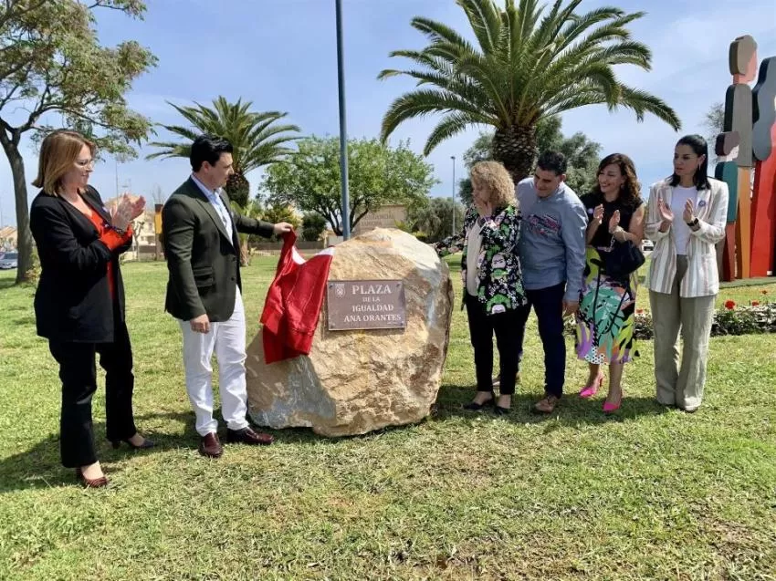 San Javier dedica una plaza a la Igualdad y en memoria de las víctimas de violencia machista