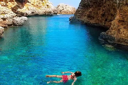 Sanidad recomienda extremar distancias sociales y la higiene en playas