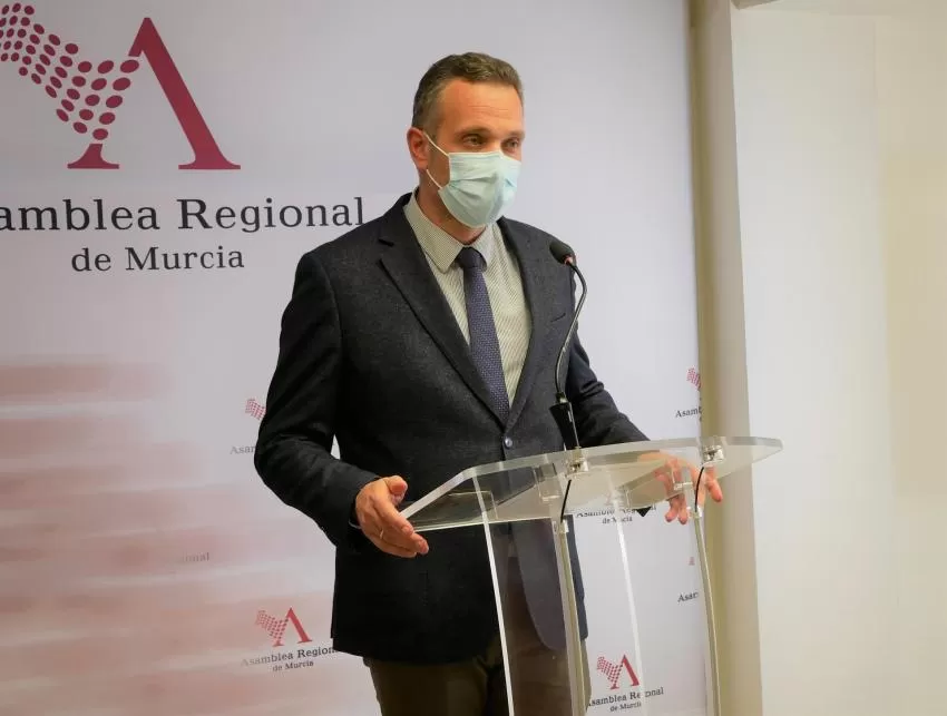 Segado (PSRM): "Conesa debe aclarar si quiere aún como alcalde a José López después de dos condenas"