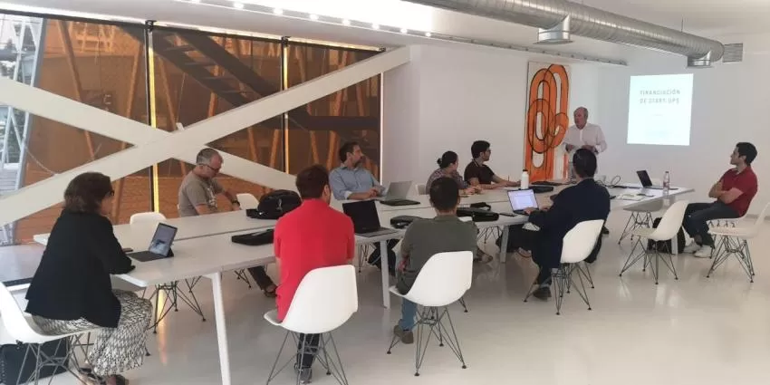 Seis 'startups' innovadoras participan en un programa del INFO para aprender a captar capital privado