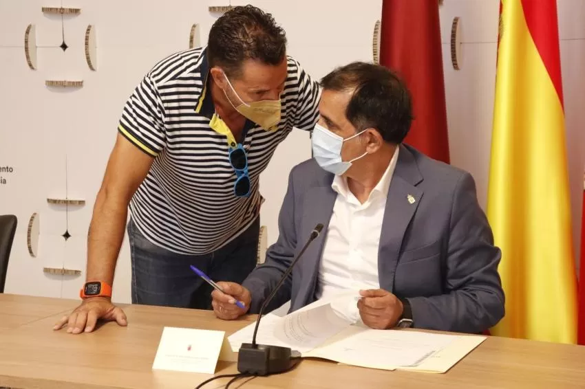 Serrano apuesta por tener para finales de diciembre los presupuestos municipales de 2022