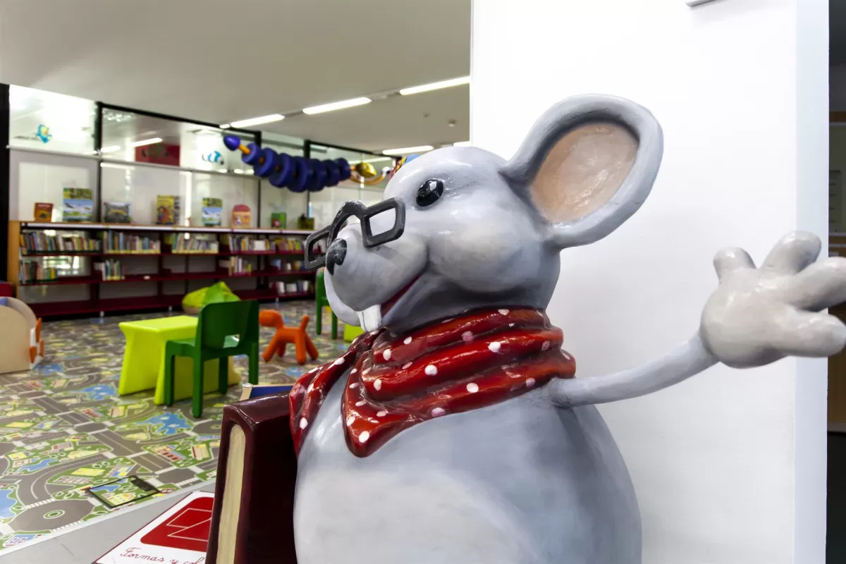 'Soplan vientos de diversión' en la Biblioteca Regional para niños y adolescentes