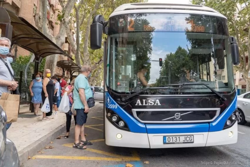 Sube un 26,1% el número de usuarios del autobús urbano en la Región en enero, hasta los 1,5 millones