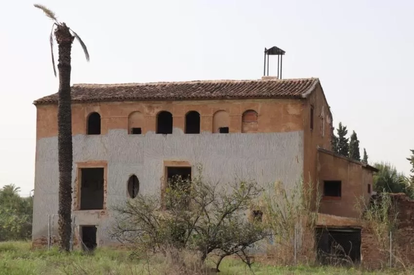 Torre Falcón entra en la Lista Roja del patrimonio en peligro tras la denuncia de Huermur