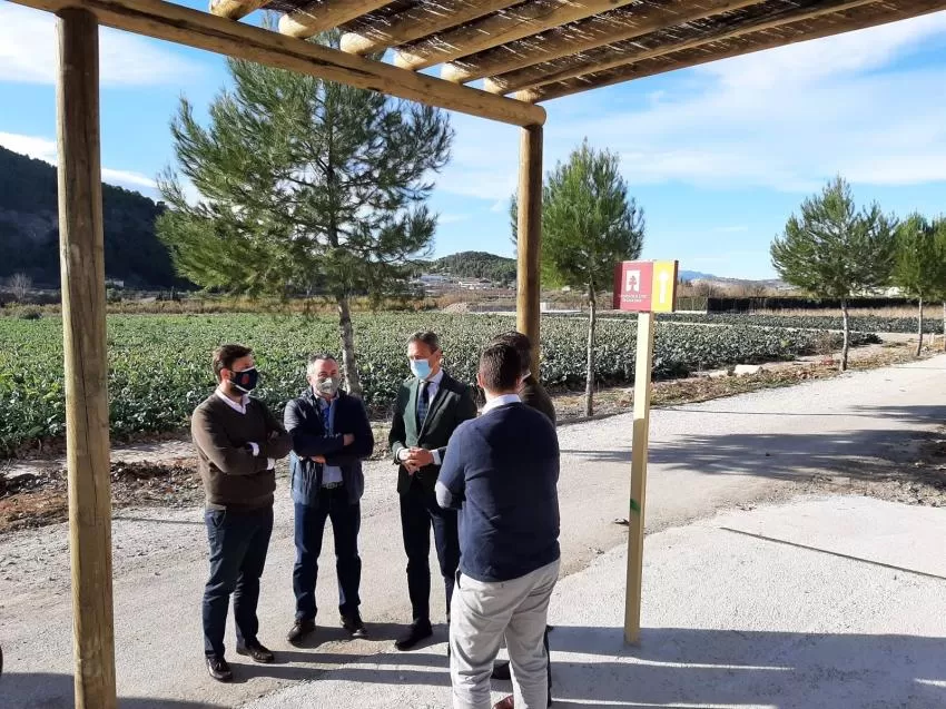 Turismo prepara la vía verde del Noroeste para acoger a miles peregrinos en Caravaca durante el Año Jubilar 2024