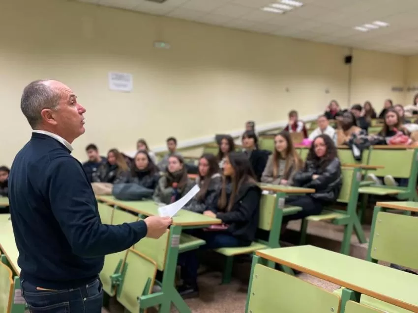 UmuODSesiones dedica marzo a concienciar sobre 'Educación de calidad'