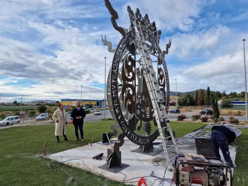 Un gran escudo de la ciudad de cinco metros de altura presidirá la entrada a Lorca