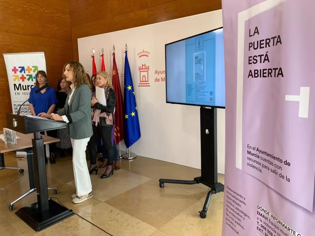 Una campaña del Ayuntamiento de Murcia animará a las víctimas de violencia de género a pedir ayuda
