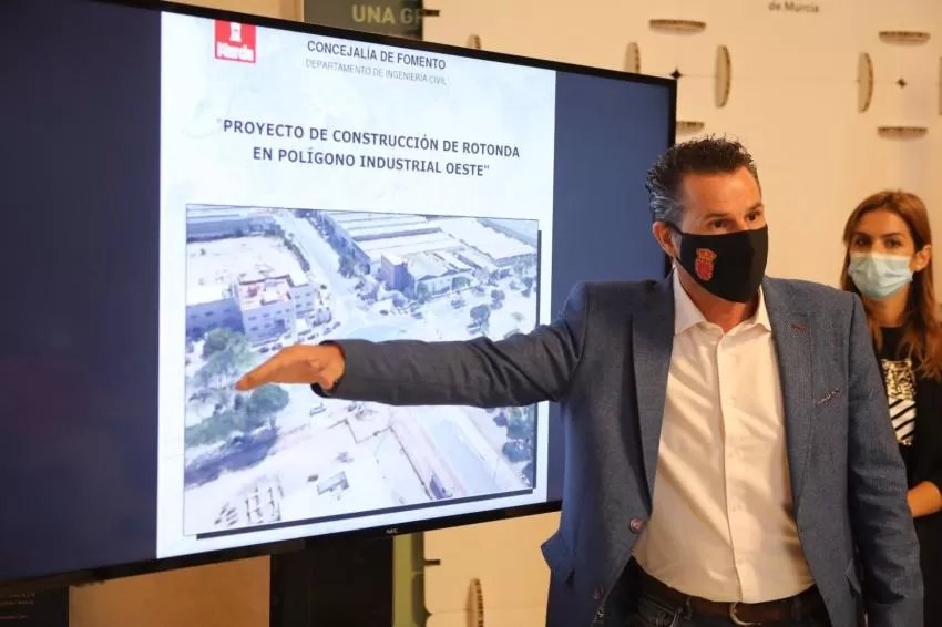 Una glorieta central mejorará la seguridad y el tráfico en el Polígono Industrial Oeste