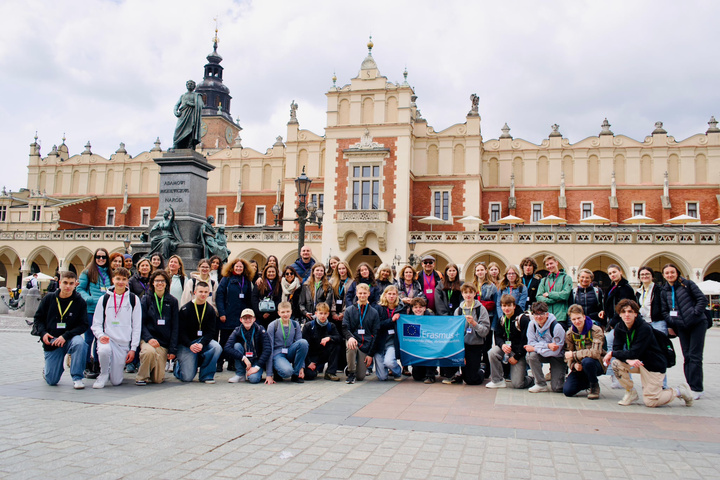 Una treintena de alumnos del IES José Luis Martínez Palomo participa en un proyecto europeo para mejorar la enseñanza de idiomas