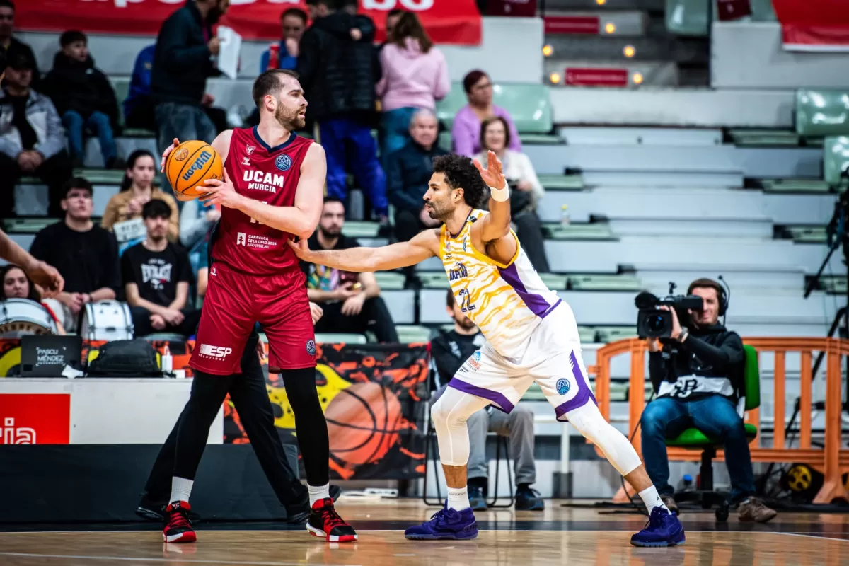 Victoria para comenzar el Top 16