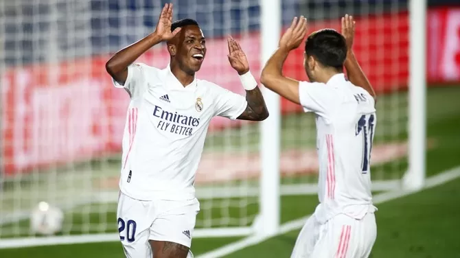 Vinicius evita un mal mayor para el Real Madrid
