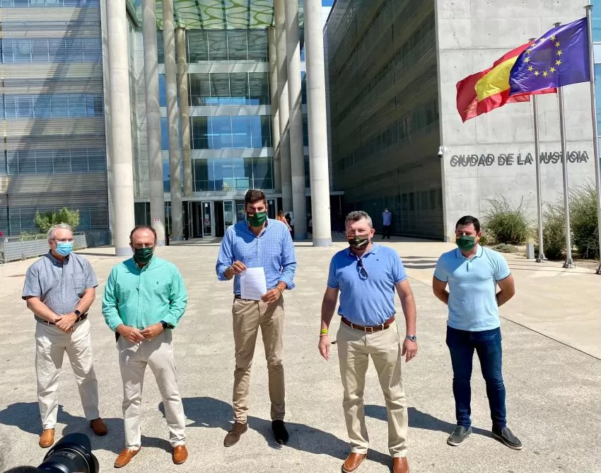 VOX Murcia denuncia ante la Fiscalía los vertidos al Mar Menor