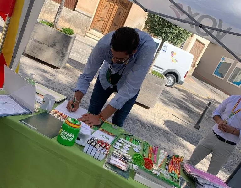 VOX Murcia muestra su apoyo a la familia de Juan de la Cierva