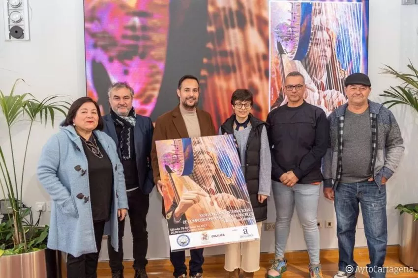 Pozo Estrecho presenta la XXI edición de su concurso internacional de Pasodobles