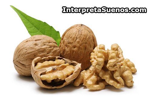 significado-de-sonar-con-nueces