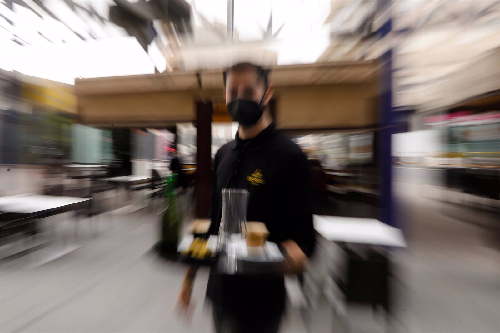 Cvirus salud autoriza la reapertura del interior de la hosteleria limitada al 30 en 37 municipios