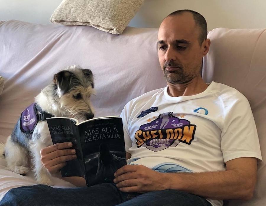 La lucha de Sheldon Running Club por visibilizar la labor de los perros de asistencia médica