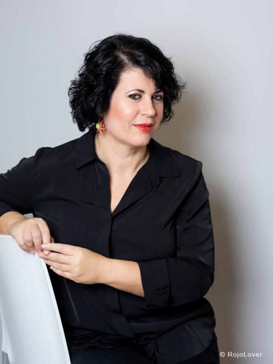 Eva Hernández Two Art Gallery