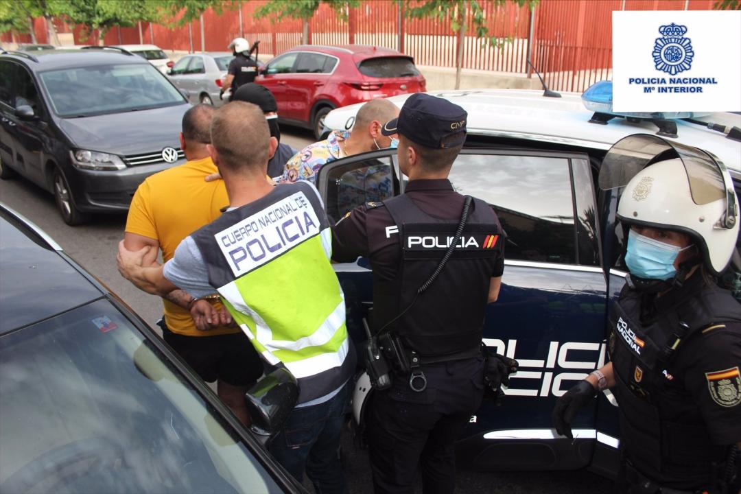 La policia nacional desmantela dos narcopisos en las pedanias murcianas de el palmar y san jose de la vega