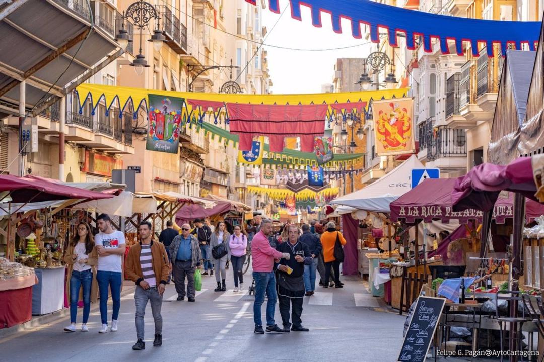 El ayuntamiento de cartagena saca a licitacion la gestion del mercado medieval durante los proximos tres anos