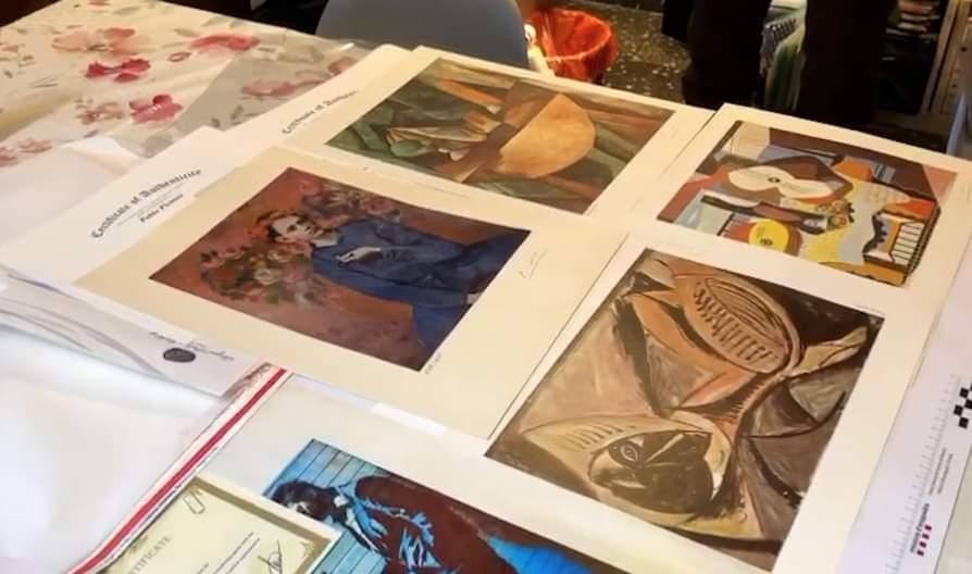 Con arte y algo más