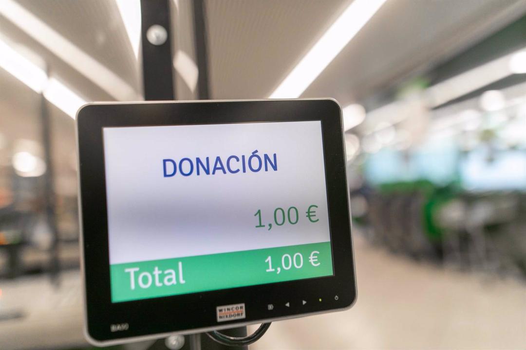 Un total de 63 tiendas de mercadona en la region participan en la gran recogida de alimentos 2022